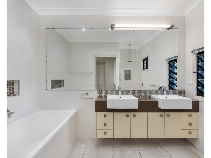 16 Templeton St, Gordonvale QLD 4865