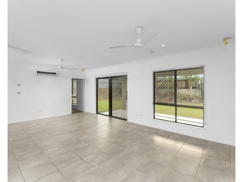 1 Tyenna Close, Bentley Park QLD 4869