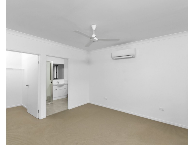 1 Tyenna Close, Bentley Park QLD 4869