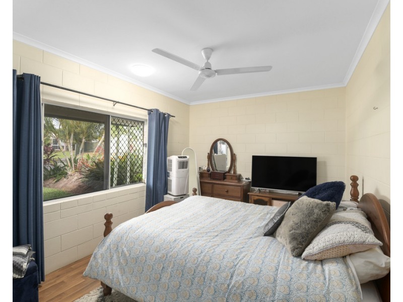 6 Venus Battery Close, Edmonton QLD 4869