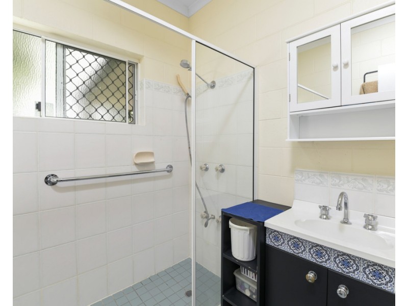 6 Venus Battery Close, Edmonton QLD 4869