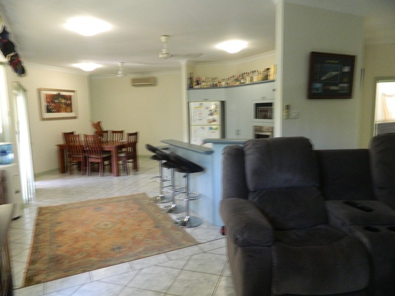 Bentley Park QLD 4869