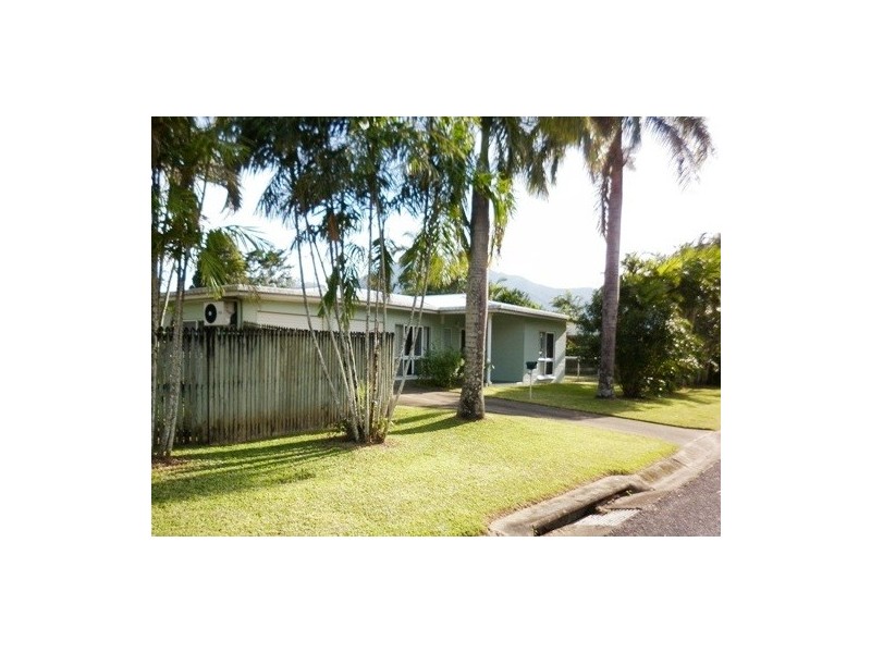 1 Fishburn Street, Bentley Park QLD 4869