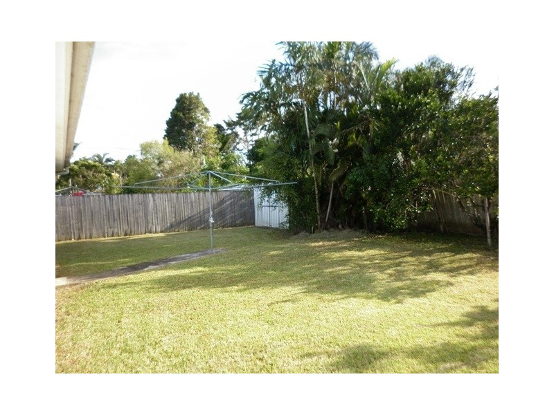 1 Fishburn Street, Bentley Park QLD 4869