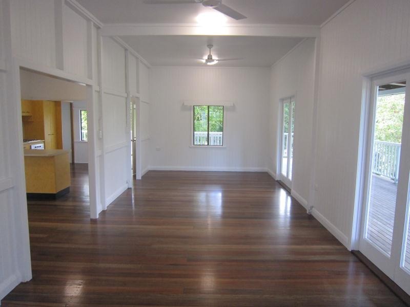 1 Pittsburg Street, White Rock QLD 4868