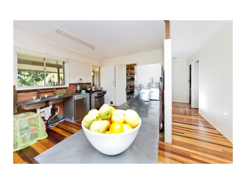 10 Marti Street, Bayview Heights QLD 4868