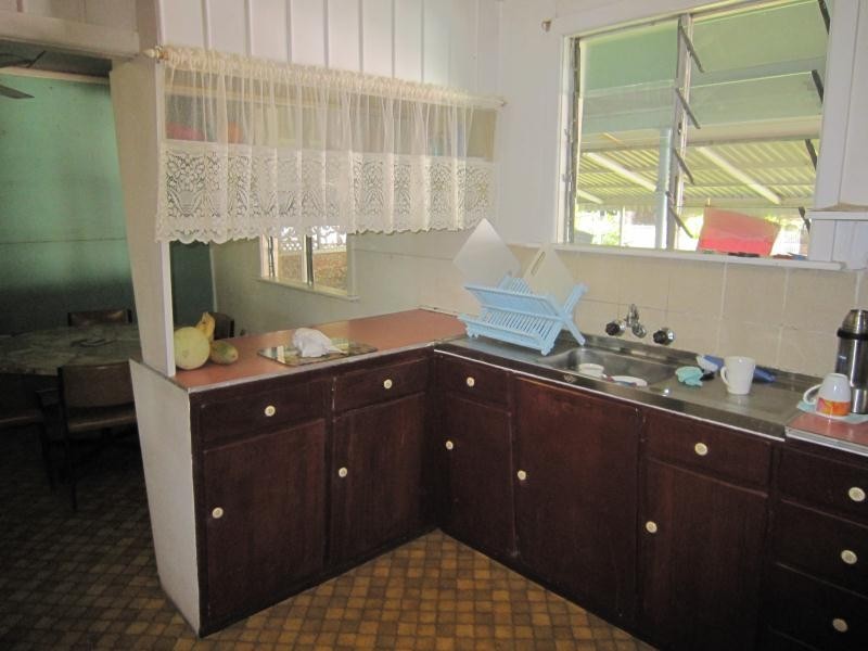 27 Henley Street, Earlville QLD 4870