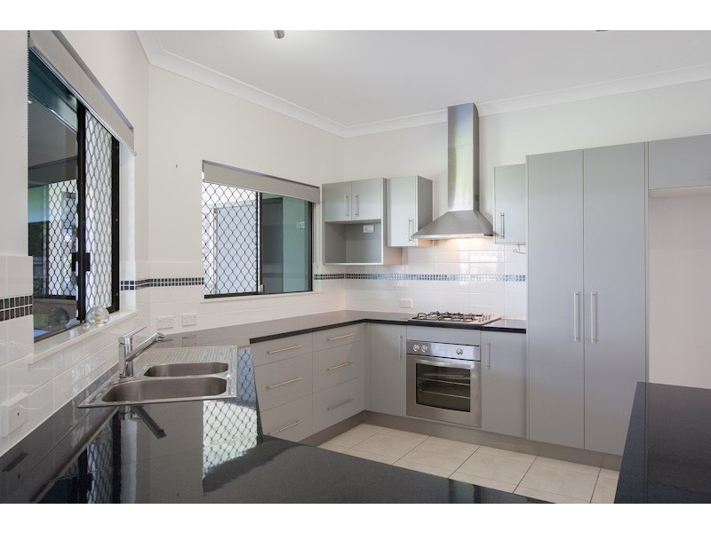 Bentley Park QLD 4869