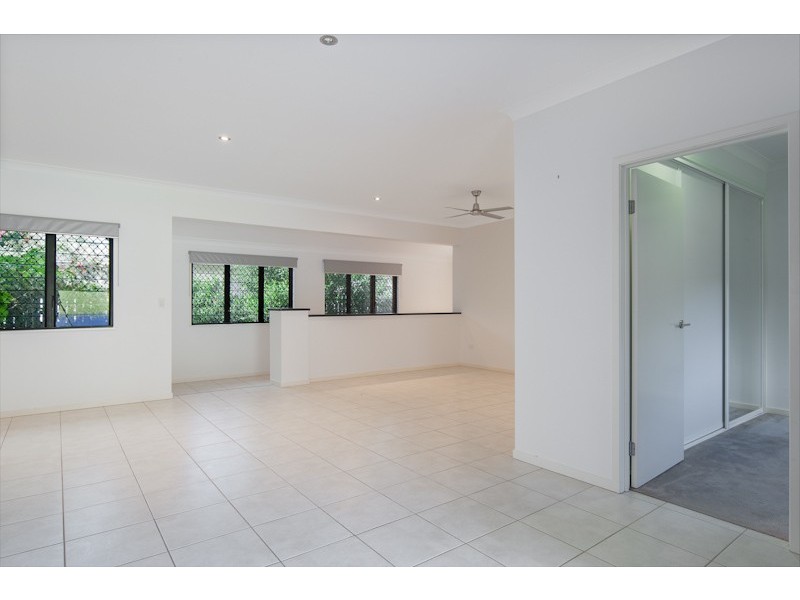 Bentley Park QLD 4869