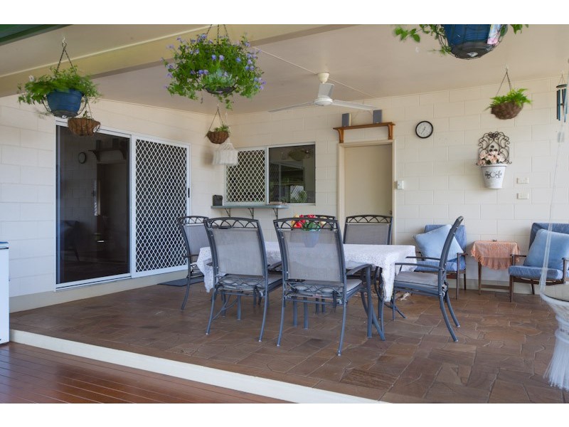 Bentley Park QLD 4869