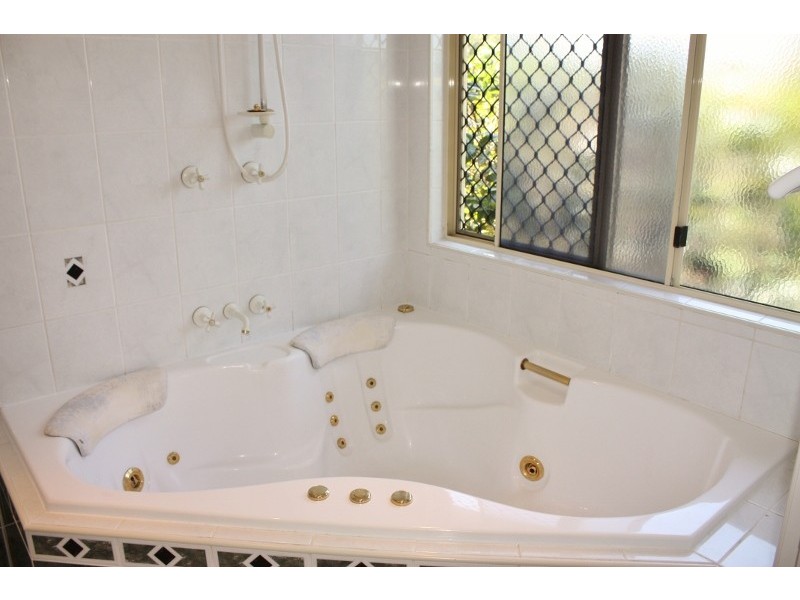 24 Piccone Drive, Edmonton QLD 4869