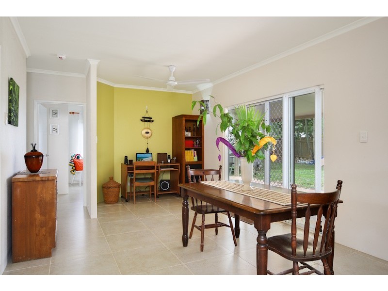 Bentley Park QLD 4869