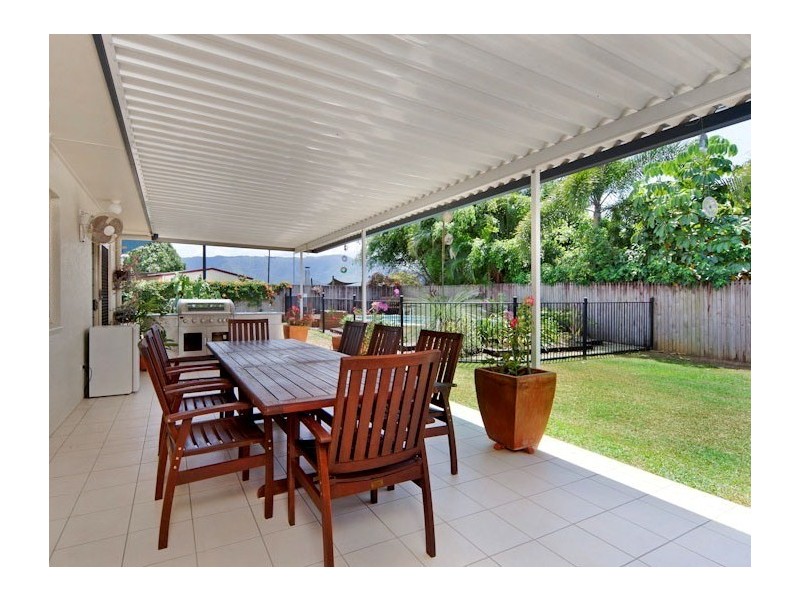 4 Wiseman Road E, Edmonton QLD 4869