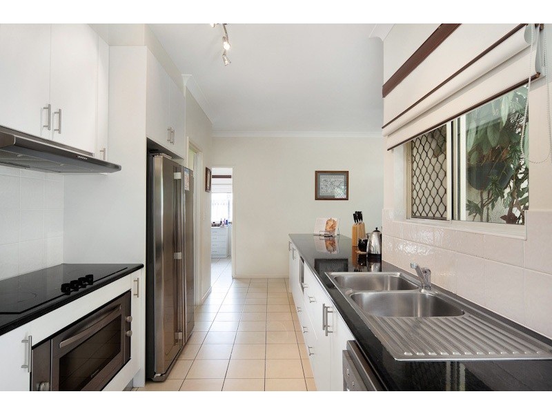 4 Wiseman Road E, Edmonton QLD 4869