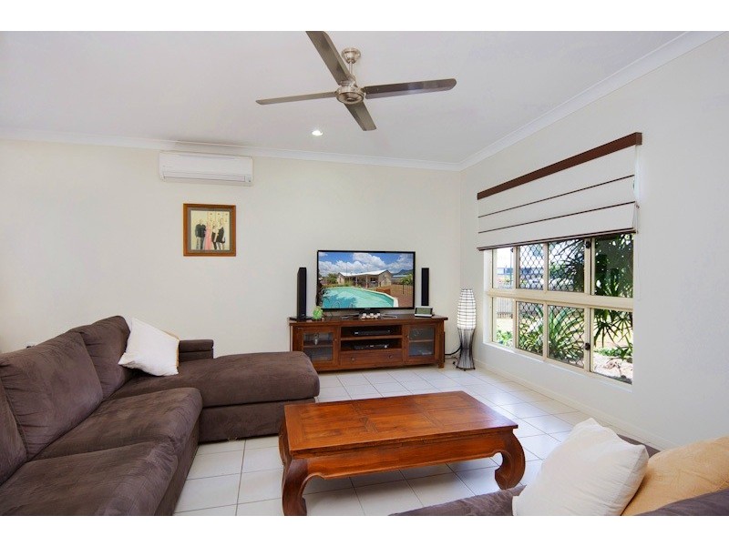 4 Wiseman Road E, Edmonton QLD 4869