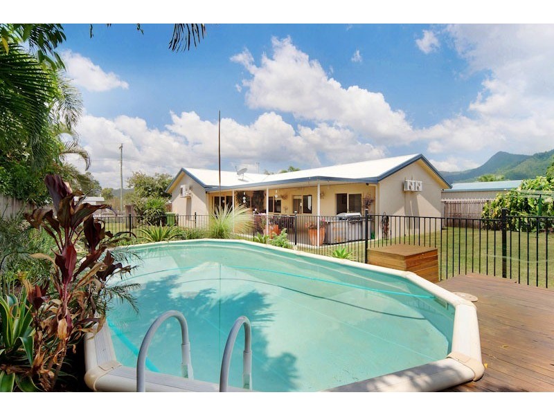 4 Wiseman Road E, Edmonton QLD 4869
