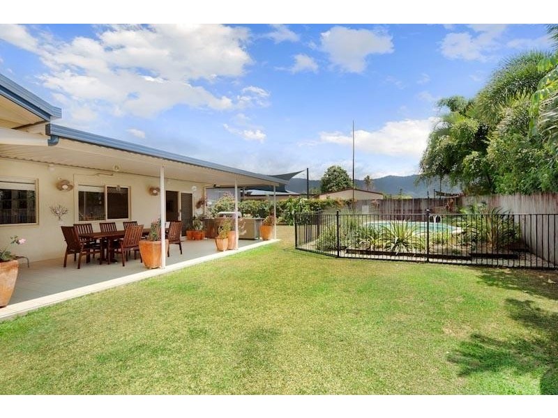 4 Wiseman Road E, Edmonton QLD 4869