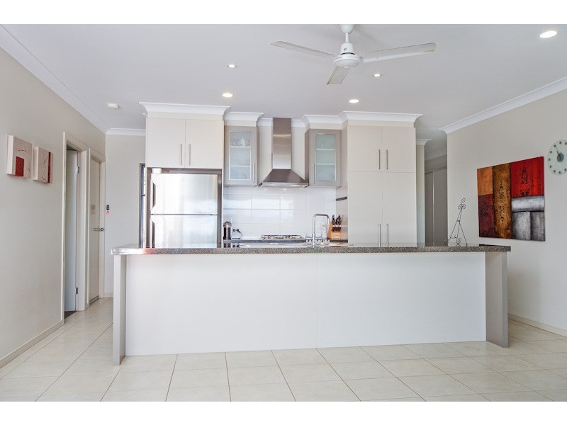 Bentley Park QLD 4869