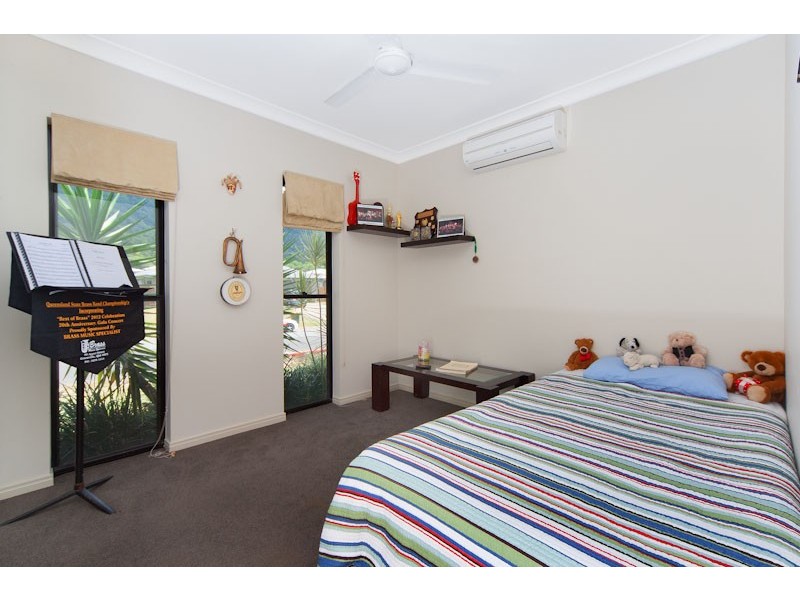 Bentley Park QLD 4869