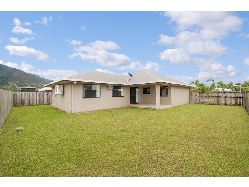 27 Colombia Street, White Rock QLD 4868