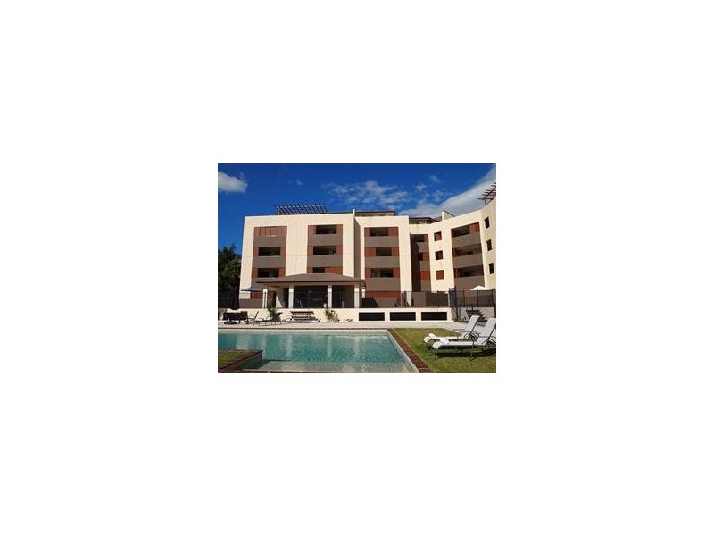 101/335 Lake Street, Cairns North QLD 4870