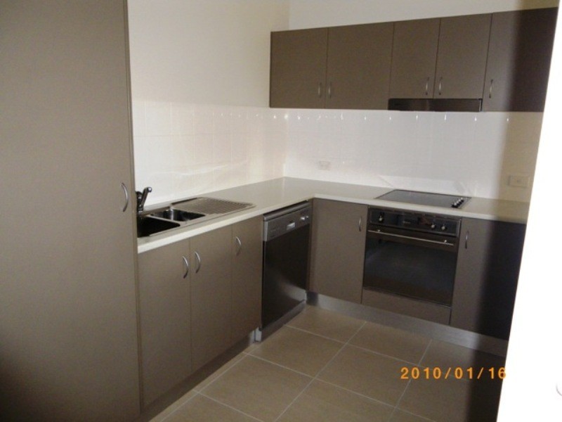 101/335 Lake Street, Cairns North QLD 4870