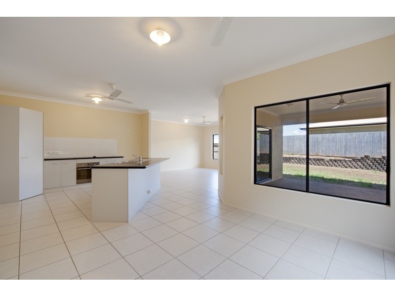 15 Conway Close, Bentley Park QLD 4869