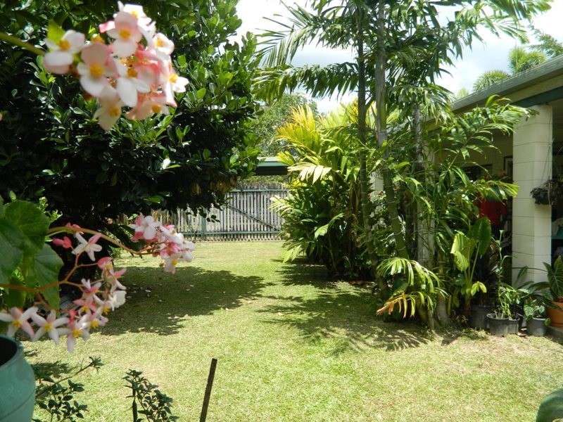 18 Sirius Street, Bentley Park QLD 4869