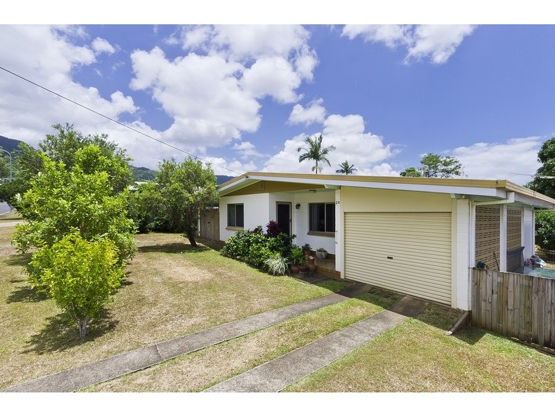 24 Scenic Street, Bayview Heights QLD 4868