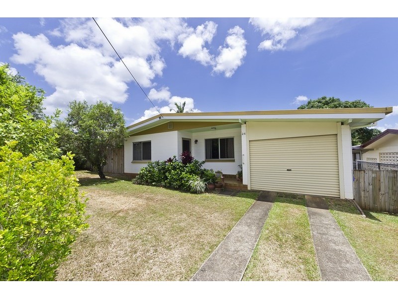 24 Scenic Street, Bayview Heights QLD 4868