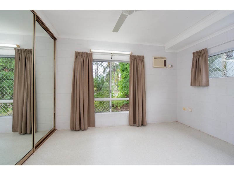 9 Paradise Close, White Rock QLD 4868