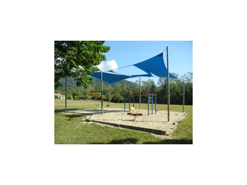 34 Cliffdale Street, Bentley Park QLD 4869