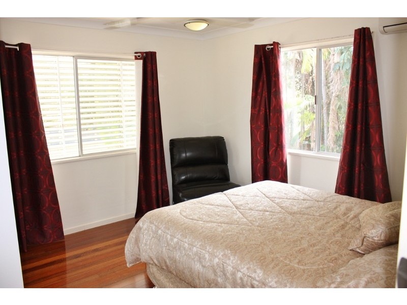 87 Mayers Street, Manoora QLD 4870