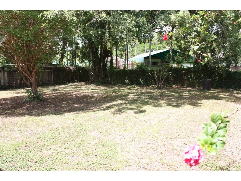 87 Mayers Street, Manoora QLD 4870