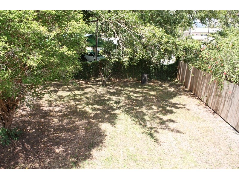 87 Mayers Street, Manoora QLD 4870