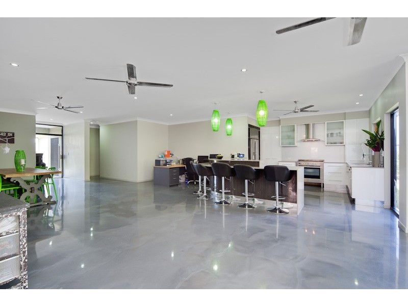 Bentley Park QLD 4869