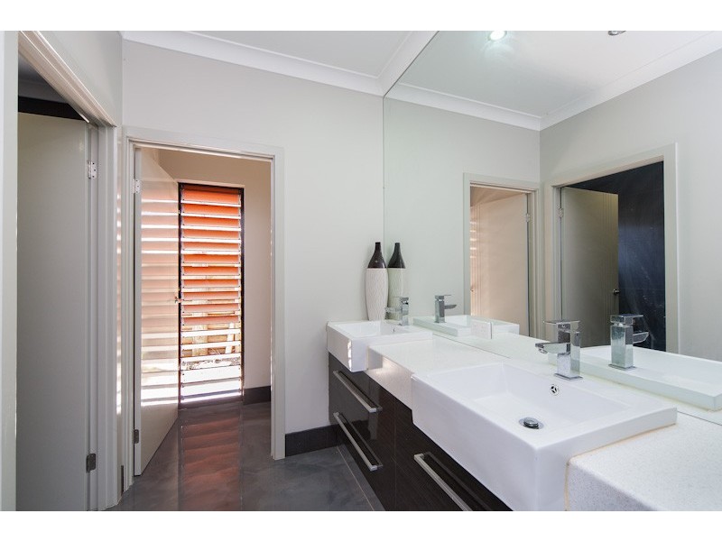 Bentley Park QLD 4869