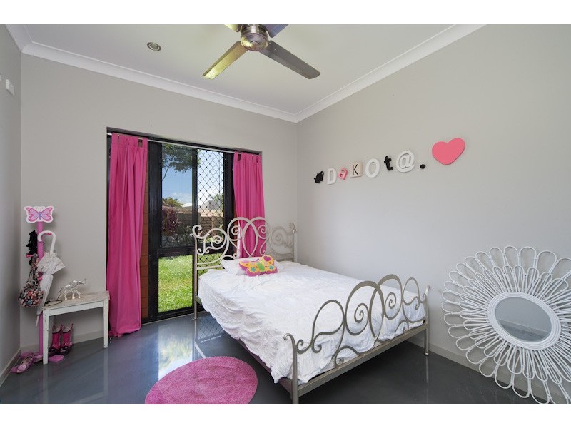 Bentley Park QLD 4869