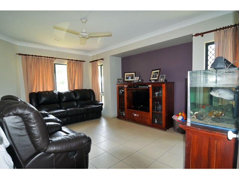 28 Altona Street, Bentley Park QLD 4869