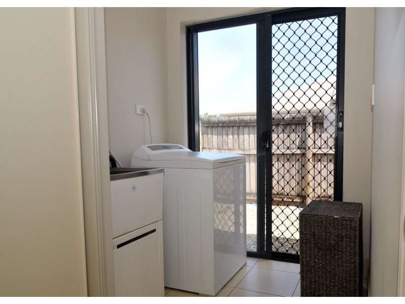 28 Altona Street, Bentley Park QLD 4869