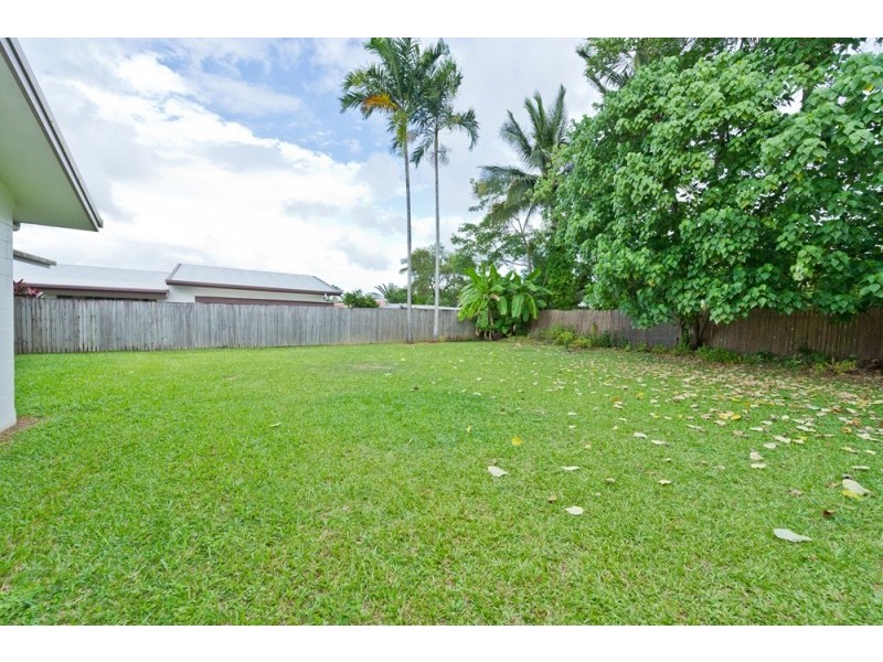 19 Fishburn Street, Bentley Park QLD 4869