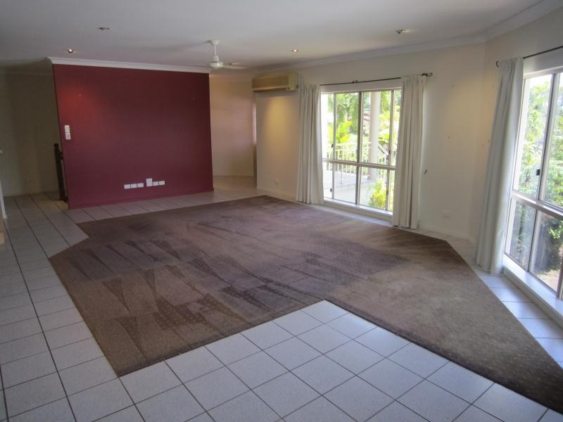 3 Speedy Close, Bentley Park QLD 4869