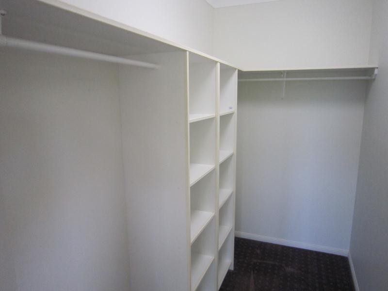 3 Speedy Close, Bentley Park QLD 4869