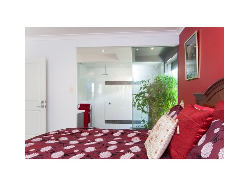 1 Pollock Close, Bentley Park QLD 4869