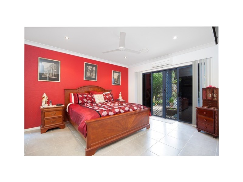 1 Pollock Close, Bentley Park QLD 4869