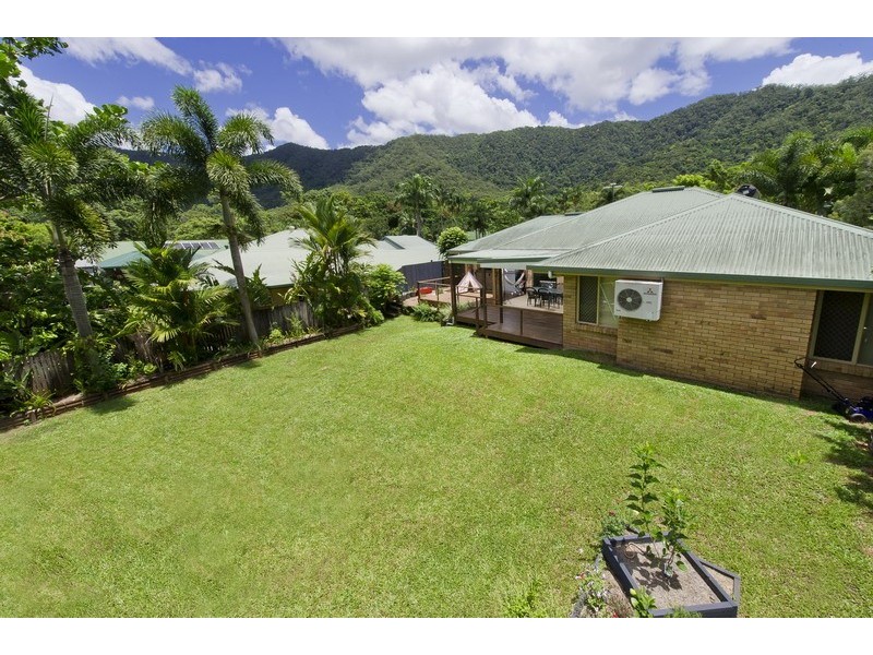 7 Thorpe Place, Bentley Park QLD 4869