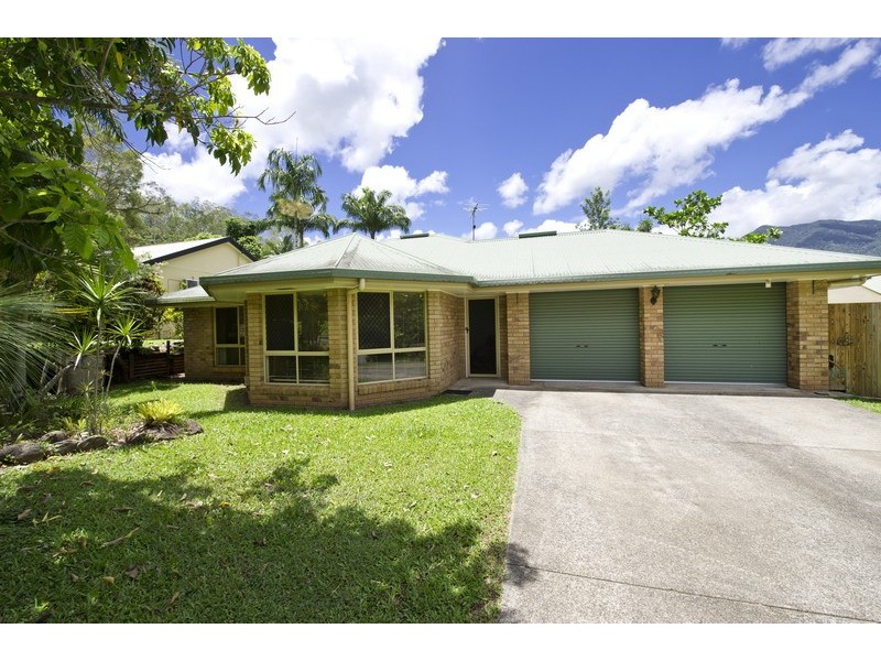 7 Thorpe Place, Bentley Park QLD 4869