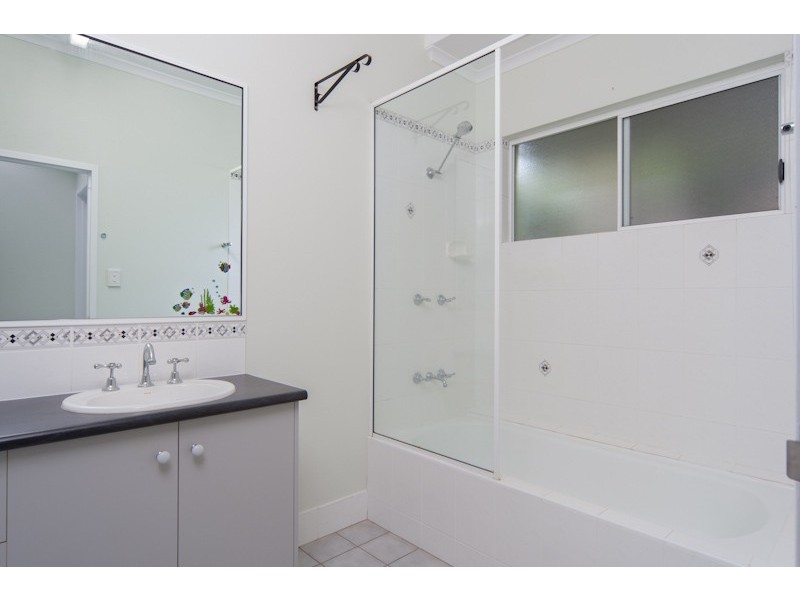 27 Rennel Close, Mount Sheridan QLD 4868