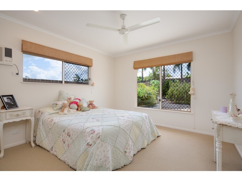 24 Slipper Street, Edmonton QLD 4869