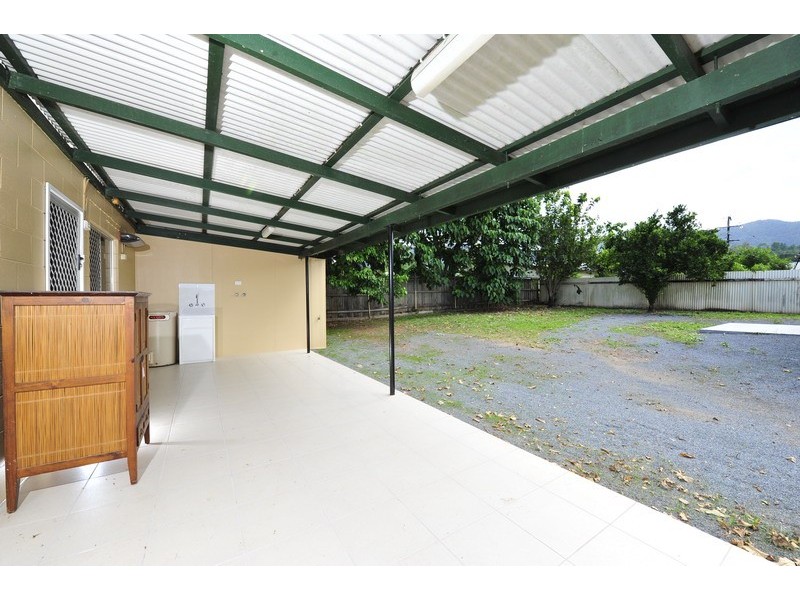 9 Milano Street, Woree QLD 4868